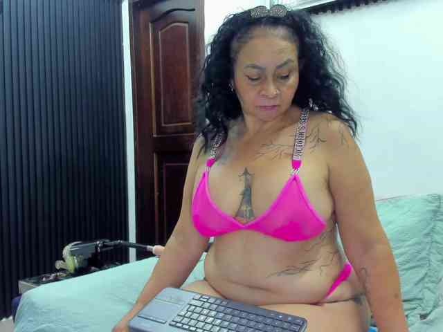 cloeerabbyt webcam