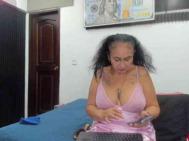 cloeerabbyt webcam