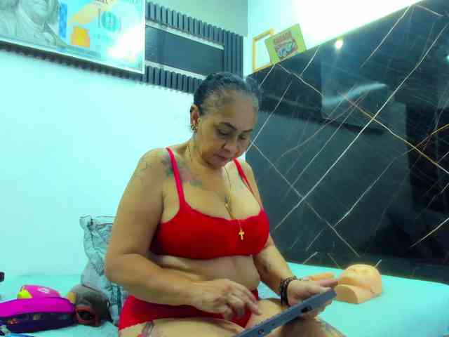 cloeerabbyt webcam
