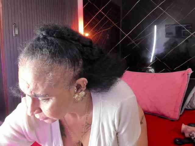 cloeerabbyt webcam