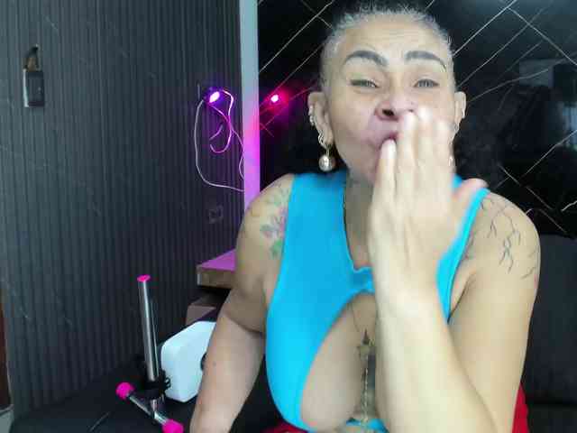 cloeerabbyt webcam