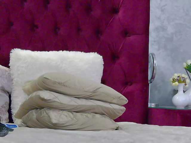 Miss-Jasmine's BongaCams show and profile