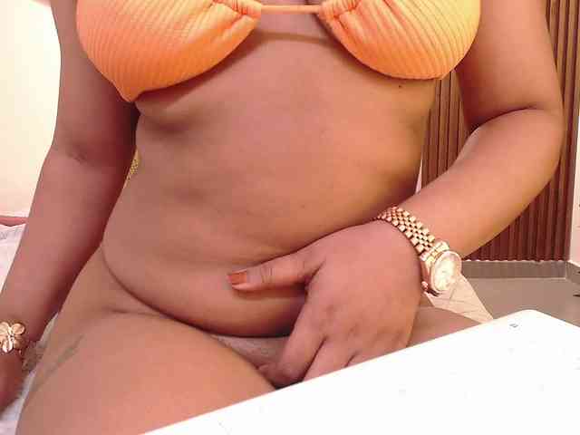 Daneshka-Heart webcam