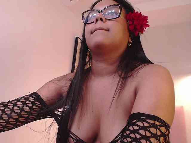 Daneshka-Heart webcam