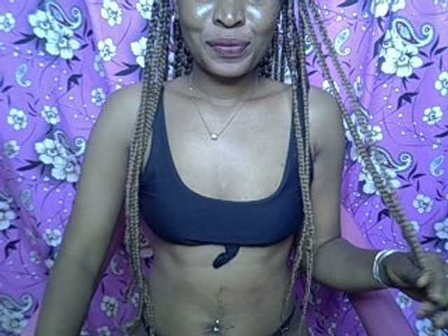 Lillteblackgirl's BongaCams show and profile