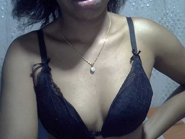 Lillteblackgirl webcam