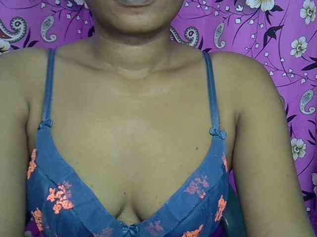 Lillteblackgirl webcam