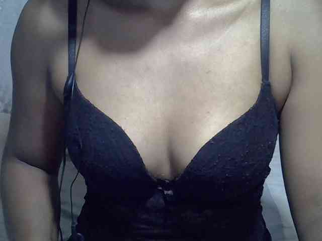 Lillteblackgirl webcam