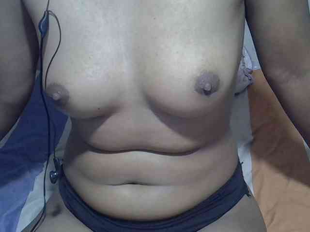 Lillteblackgirl webcam