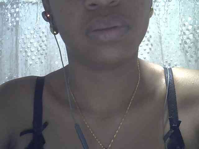 Lillteblackgirl webcam