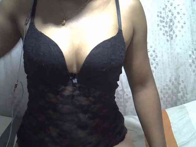Lillteblackgirl webcam