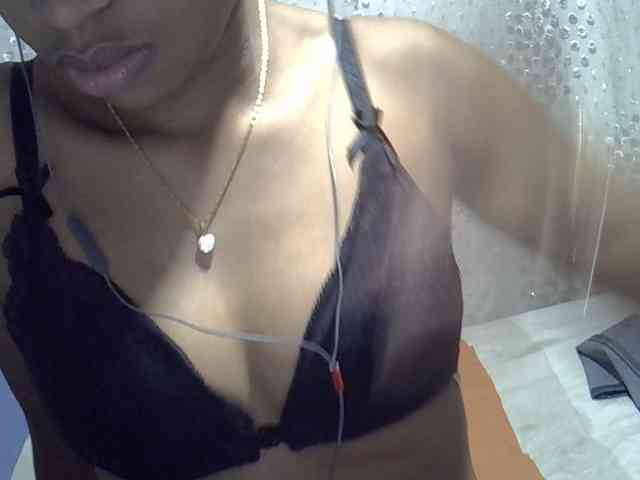 Lillteblackgirl webcam