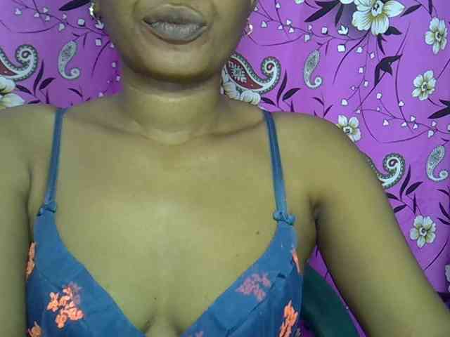 Lillteblackgirl webcam