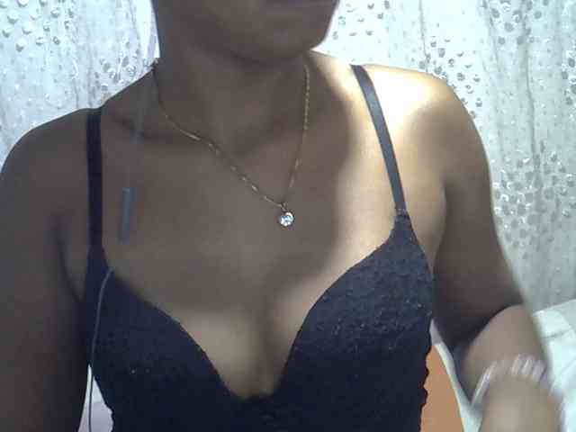Lillteblackgirl webcam