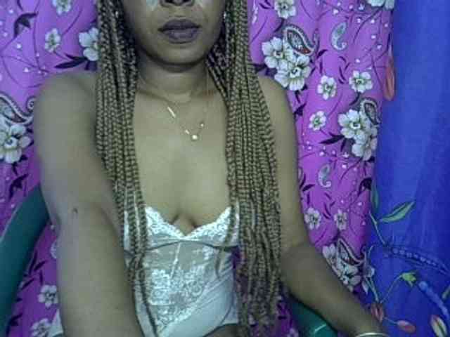 Lillteblackgirl webcam