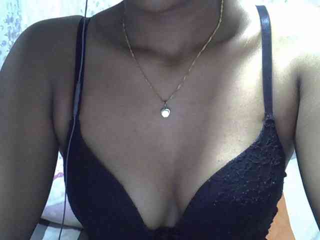 Lillteblackgirl webcam