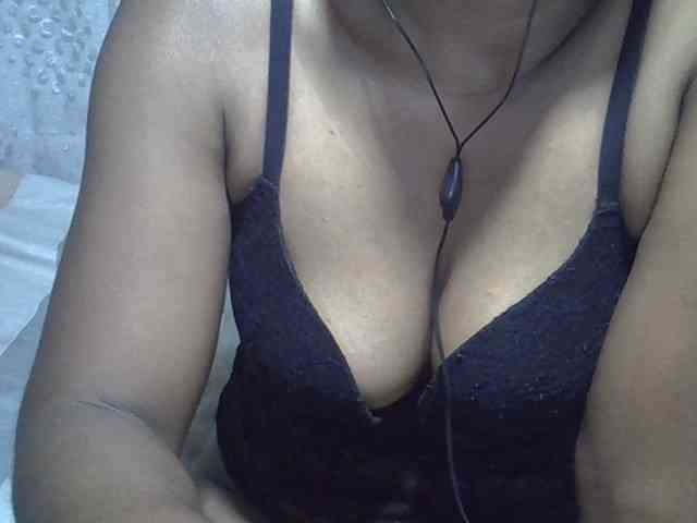 Lillteblackgirl webcam