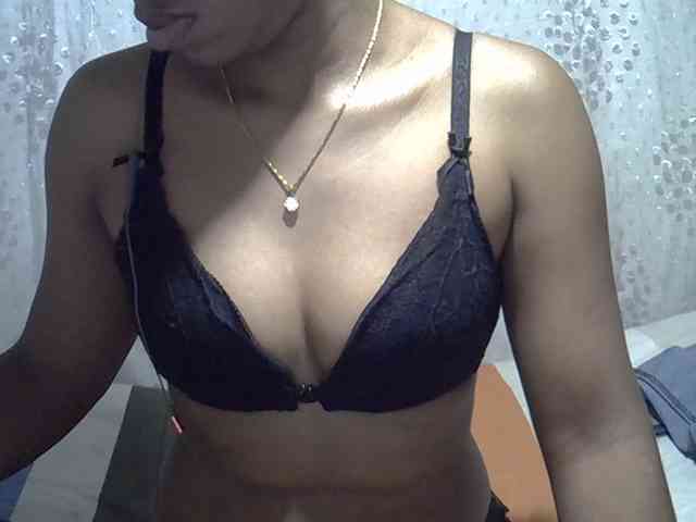 Lillteblackgirl webcam