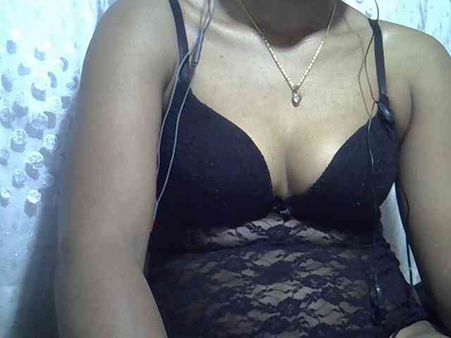 Lillteblackgirl webcam