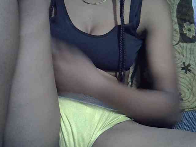 Lillteblackgirl webcam