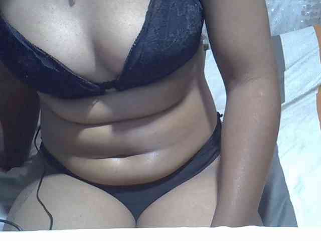 Lillteblackgirl webcam