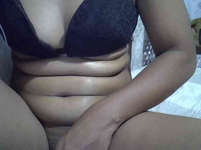 Lillteblackgirl webcam