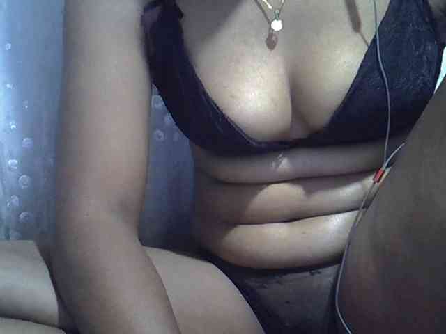 Lillteblackgirl webcam
