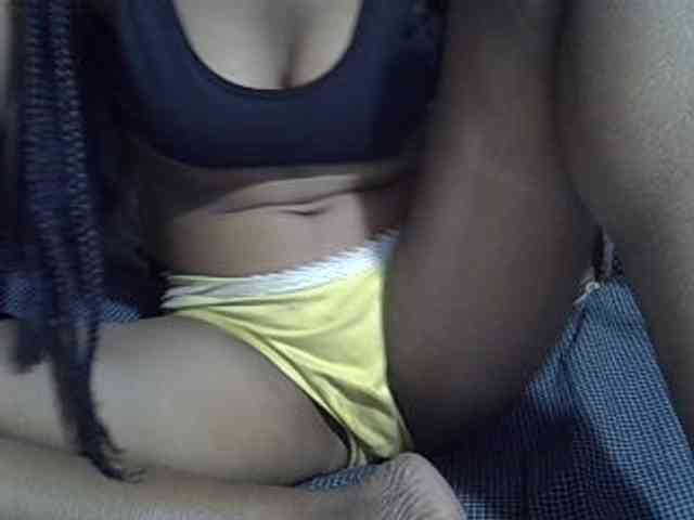 Lillteblackgirl webcam