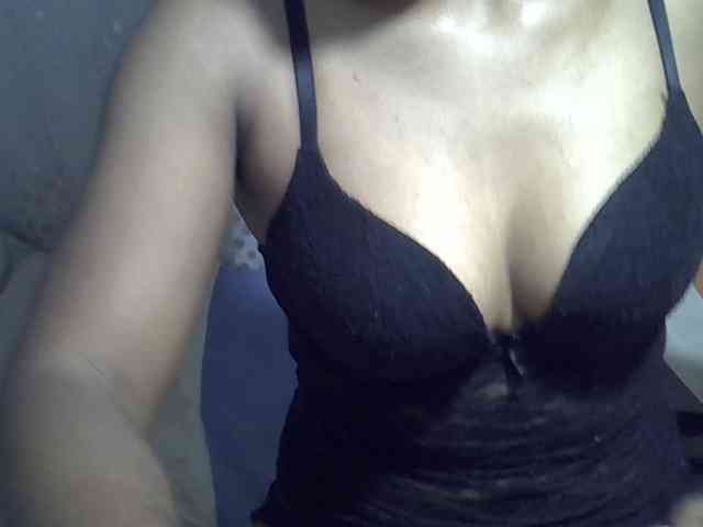 Lillteblackgirl webcam