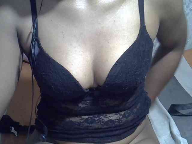 Lillteblackgirl webcam
