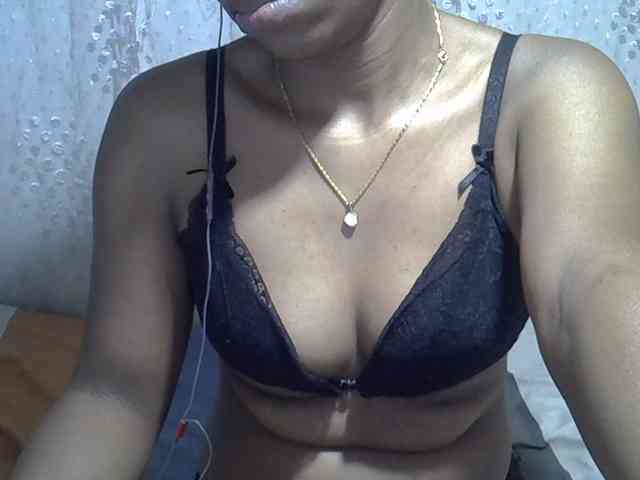 Lillteblackgirl webcam