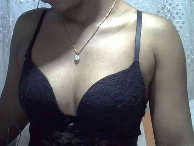 Lillteblackgirl webcam
