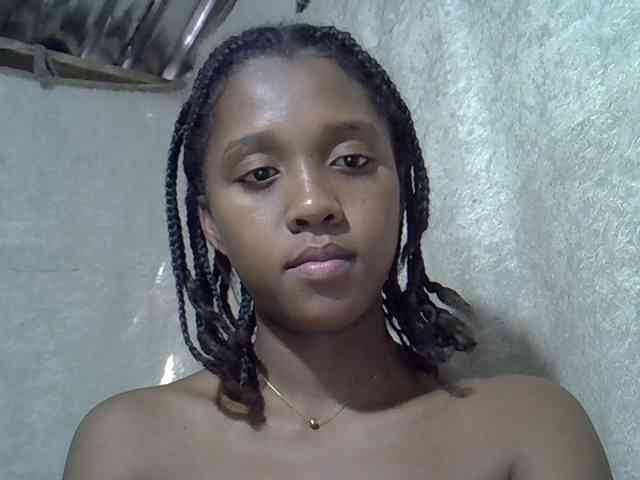 Модель: Lillteblackgirl