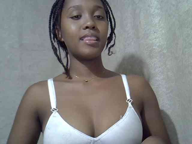 Lillteblackgirl webcam