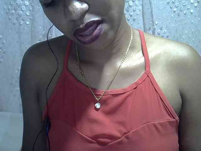 Lillteblackgirl webcam