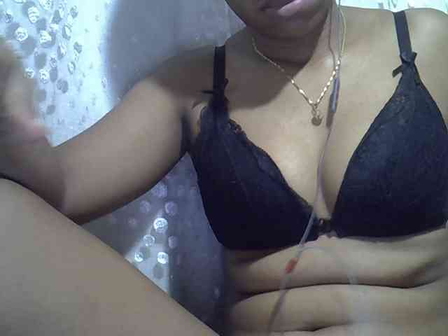 Lillteblackgirl webcam