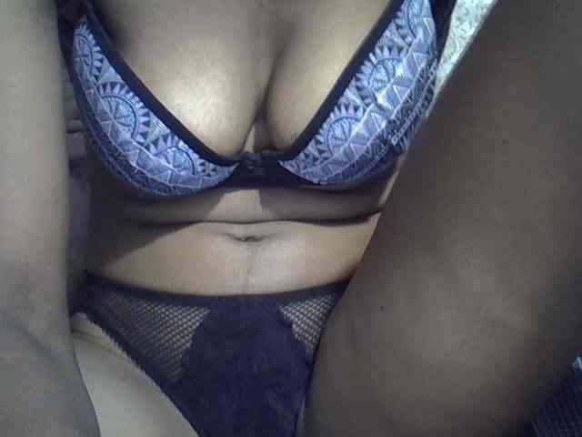 Lillteblackgirl webcam