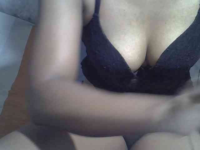 Lillteblackgirl webcam