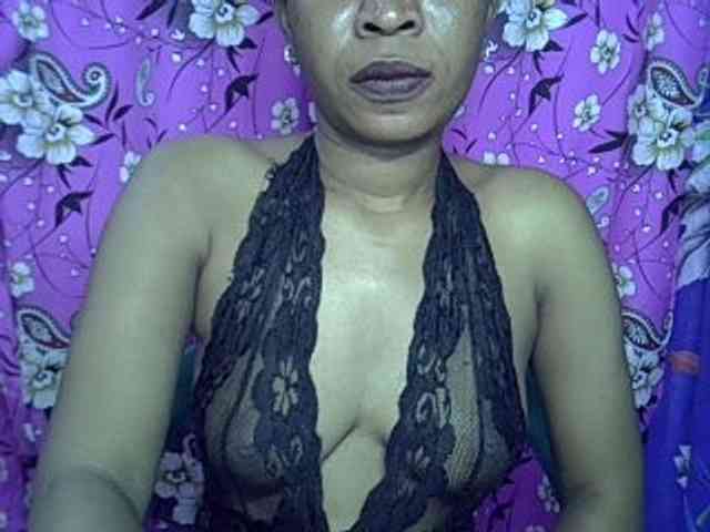 Lillteblackgirl webcam