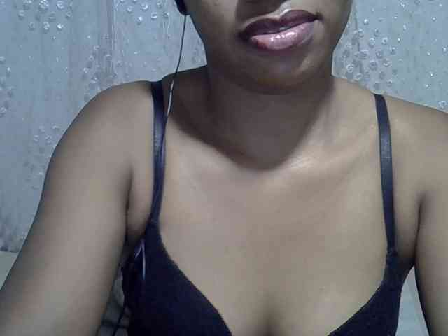 Lillteblackgirl webcam