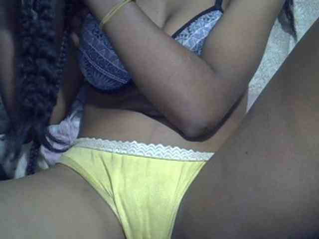 Lillteblackgirl webcam