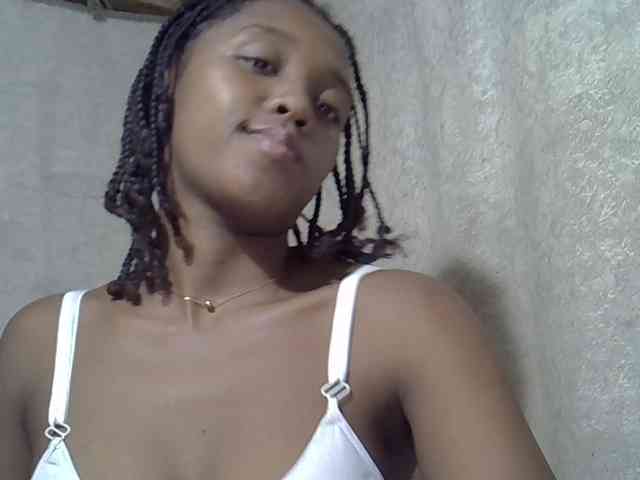 Lillteblackgirl webcam