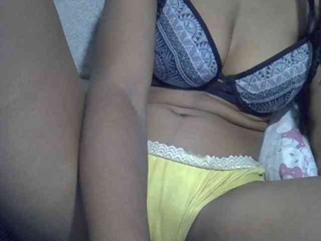 Lillteblackgirl webcam