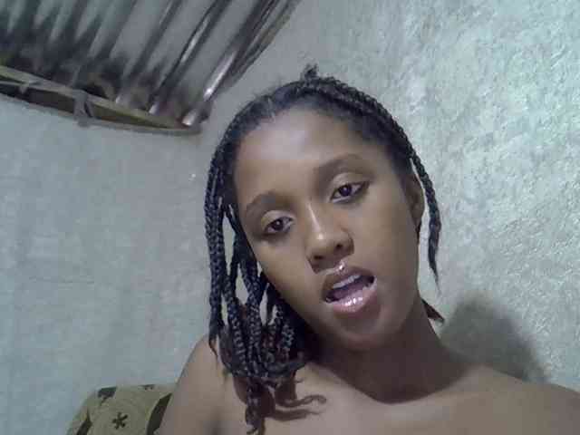 Модель: Lillteblackgirl