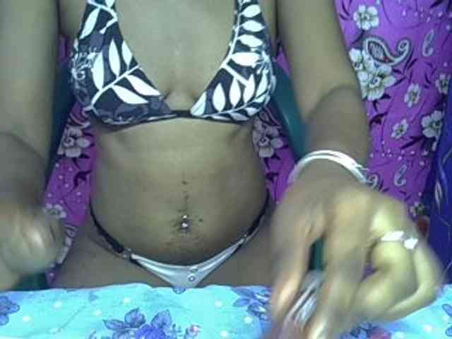 Lillteblackgirl webcam