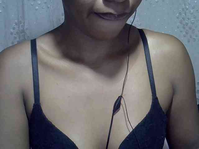 Lillteblackgirl webcam