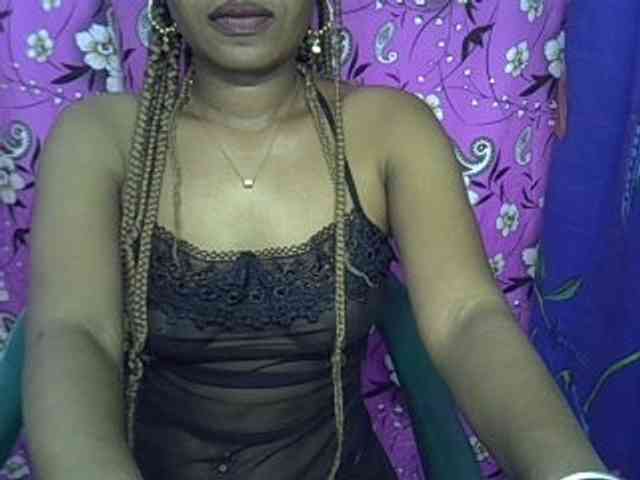 Lillteblackgirl webcam