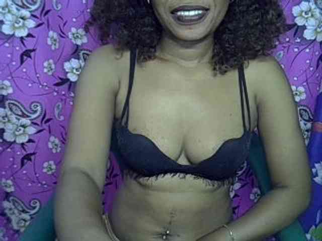Lillteblackgirl webcam