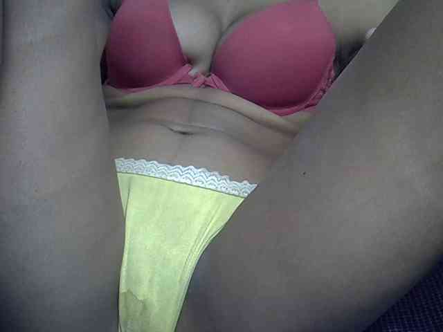 Lillteblackgirl webcam