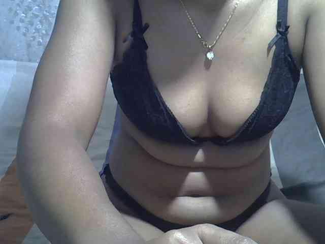 Lillteblackgirl webcam